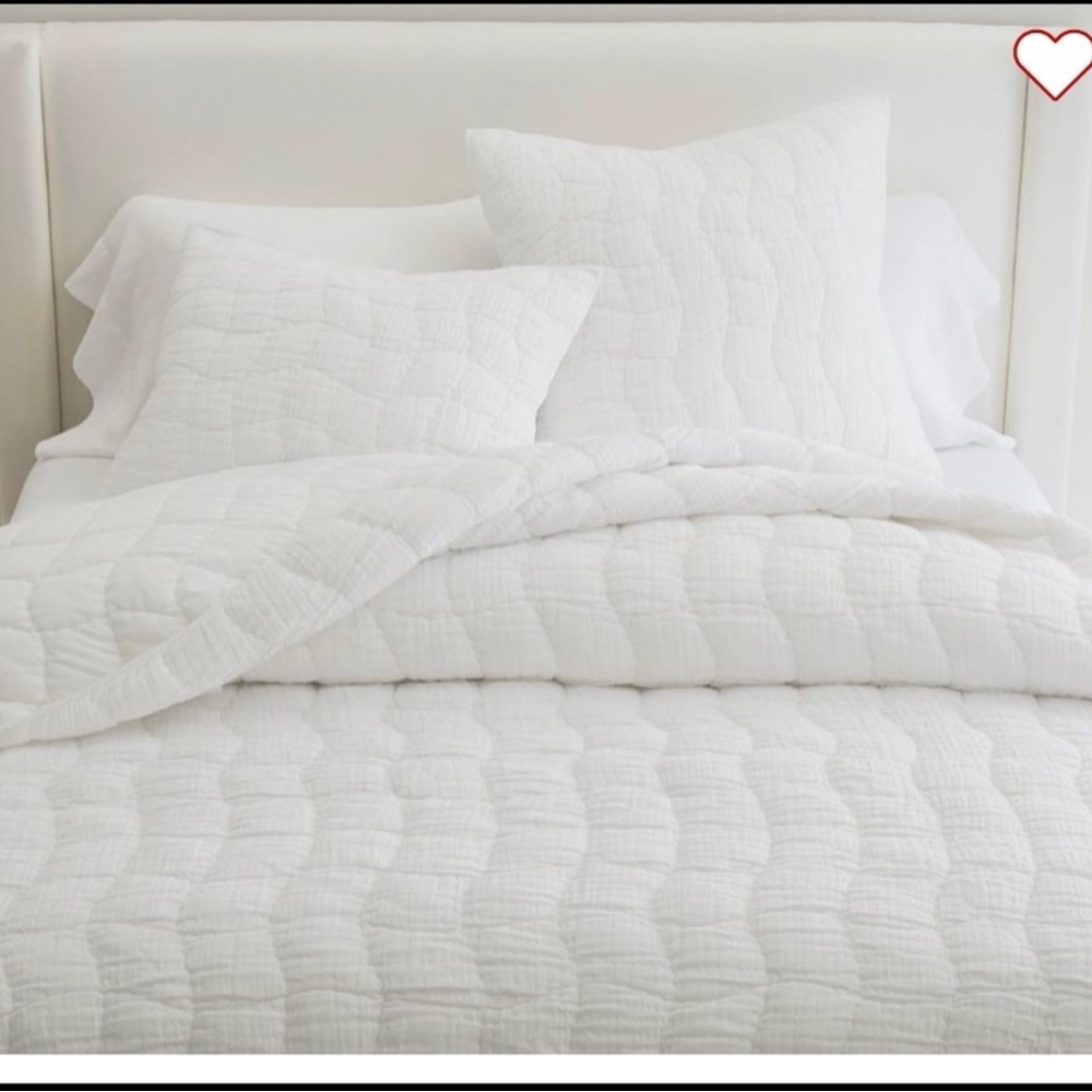 Pottery Barn - White Cloud Linen/Cotton King